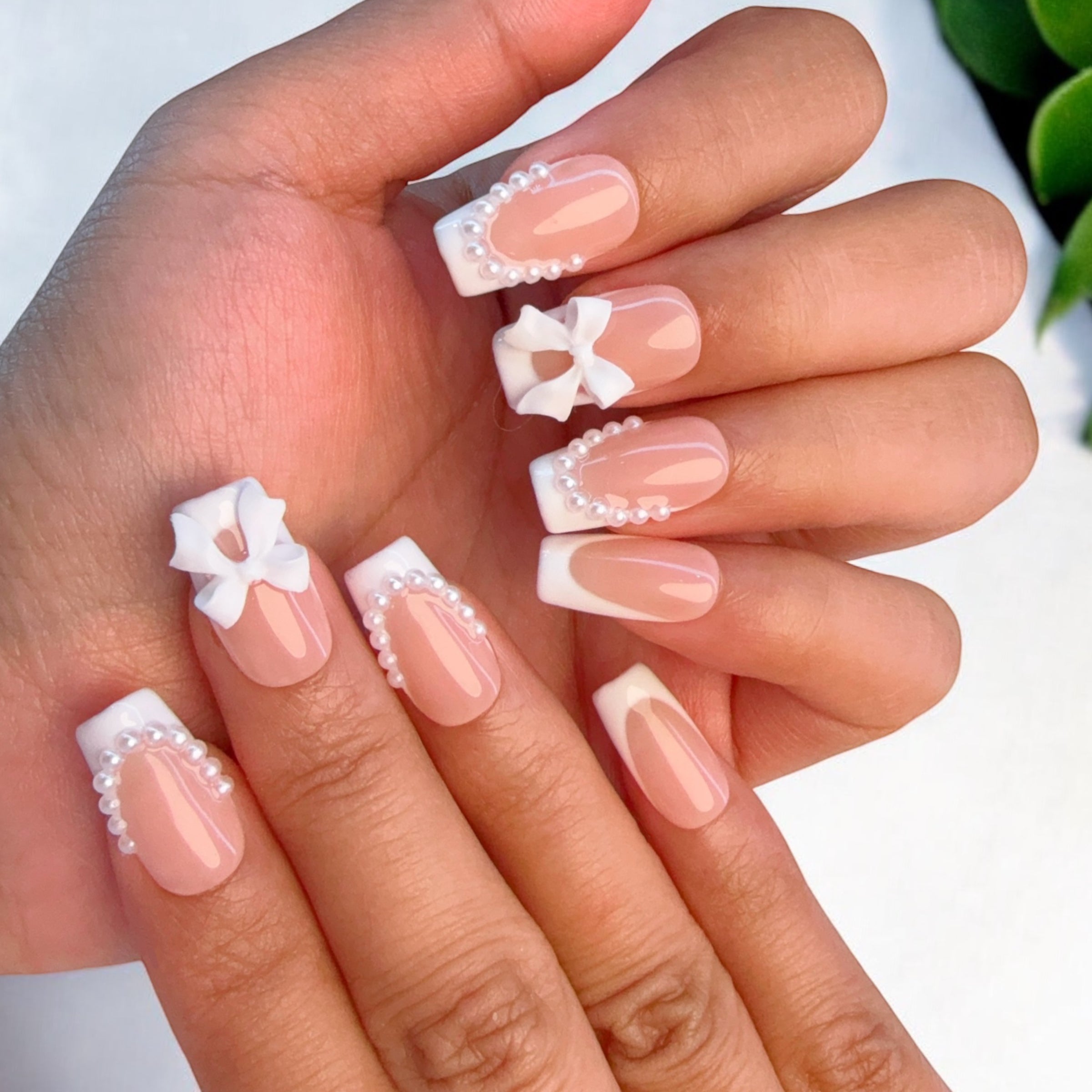 Classics white bow french tips