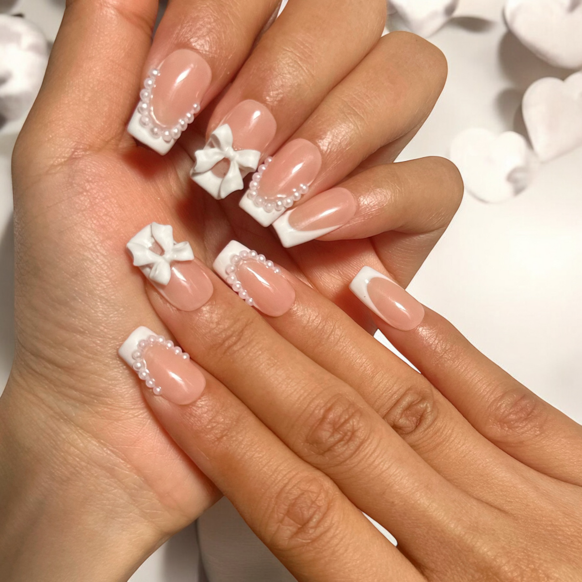 Classic White Bow press-on nail set, product photo 2