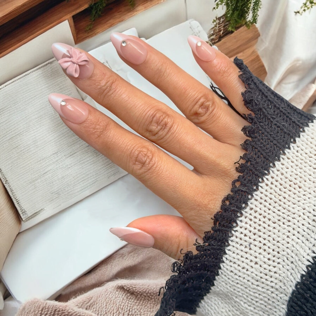 Sweet Little Girl press-on nail set, product photo 4