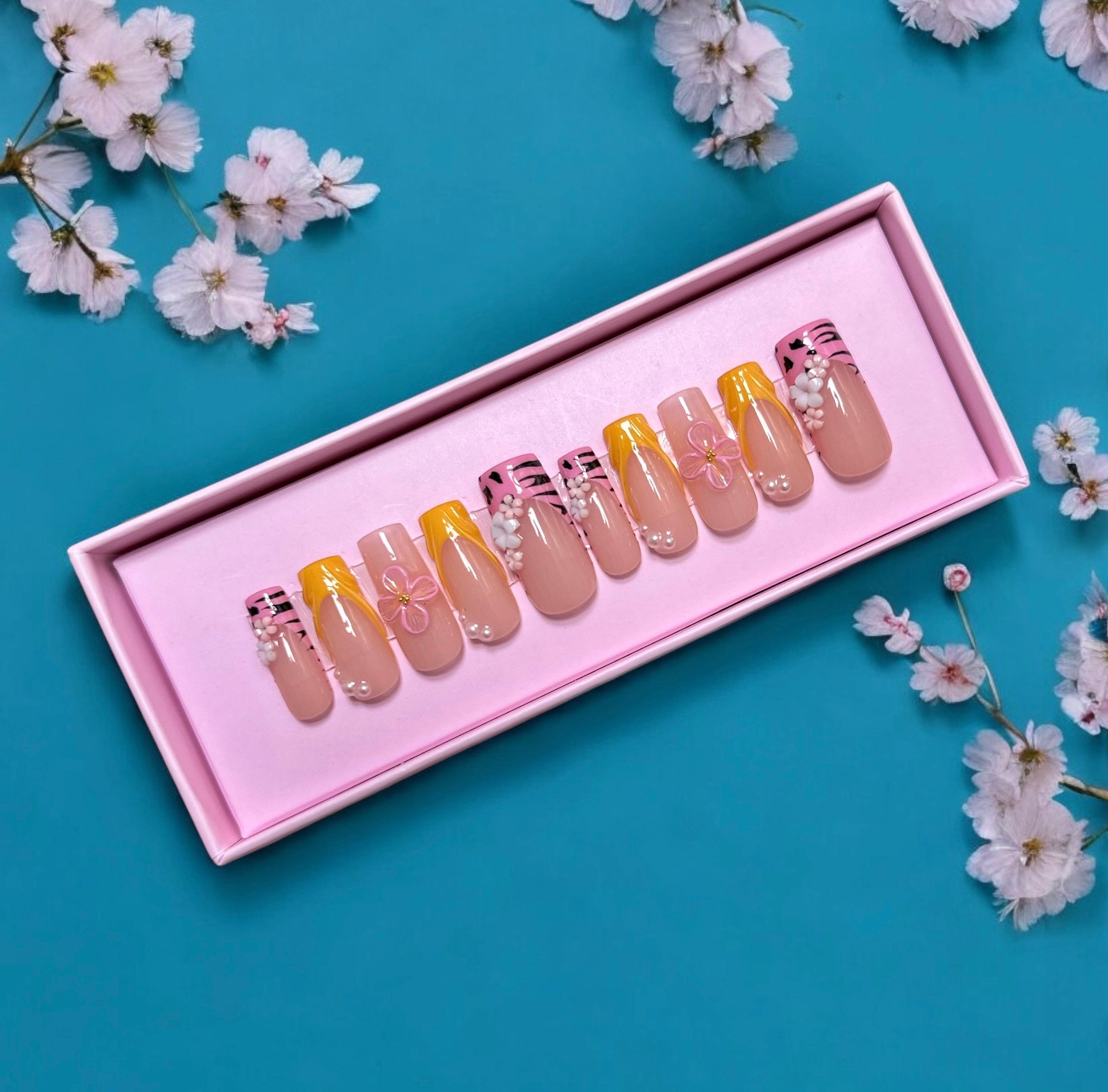 3D Flower yellow french tip