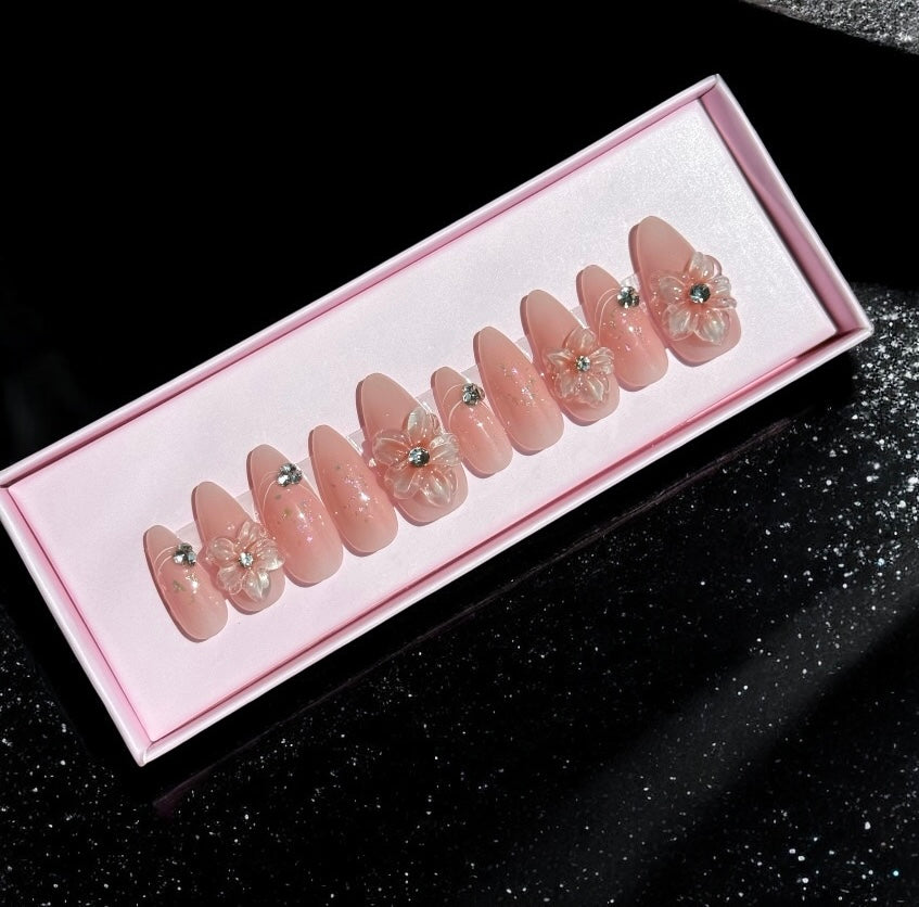 Dewdrop Dahlia press-on nail set, product photo 5