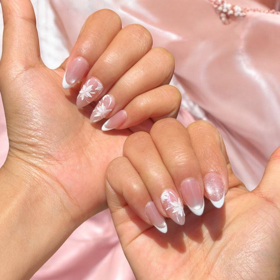 Shining White press-on nail set, product photo 3