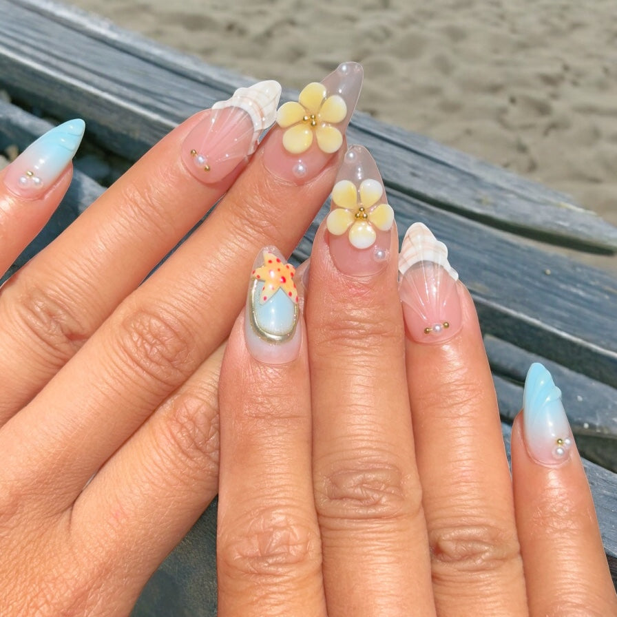 Heart of the Ocean press-on nail set, product photo 2