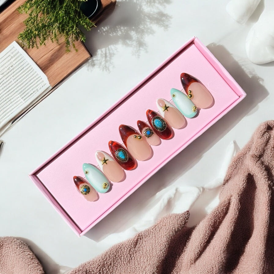 Edgy Charming press-on nail set, product photo 4