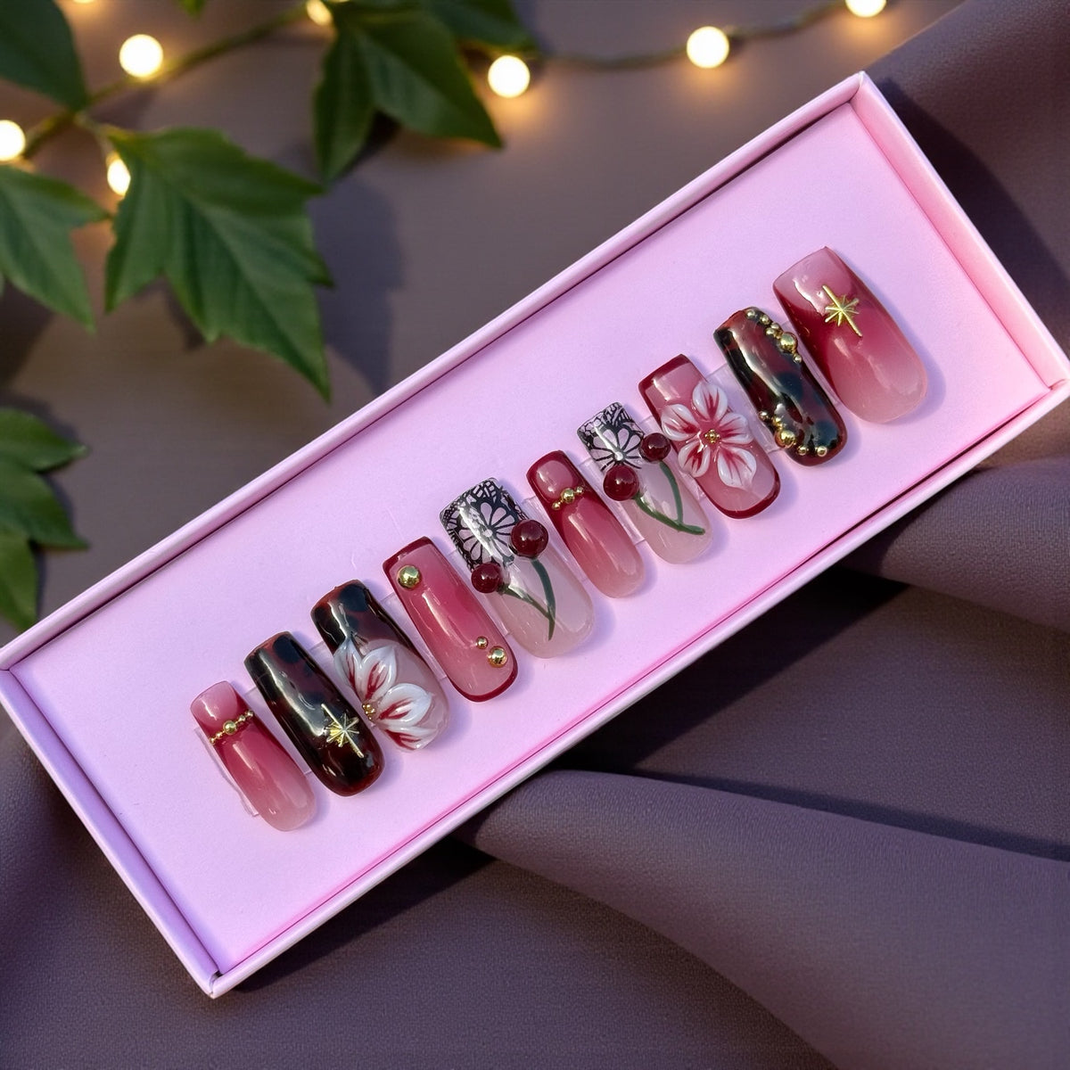 Plum Diva press-on nail set, product photo 4