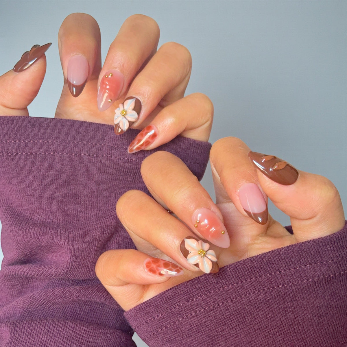 Maple Chocolate Dahlia press-on nail set, product photo 3